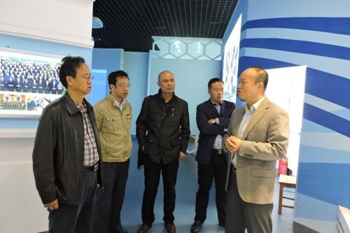 http://jdy.taru.edu.cn/__local/C/96/8D/2AE75EC66214D3CE5340B1230A7_4AB50FC0_15AEF.jpg